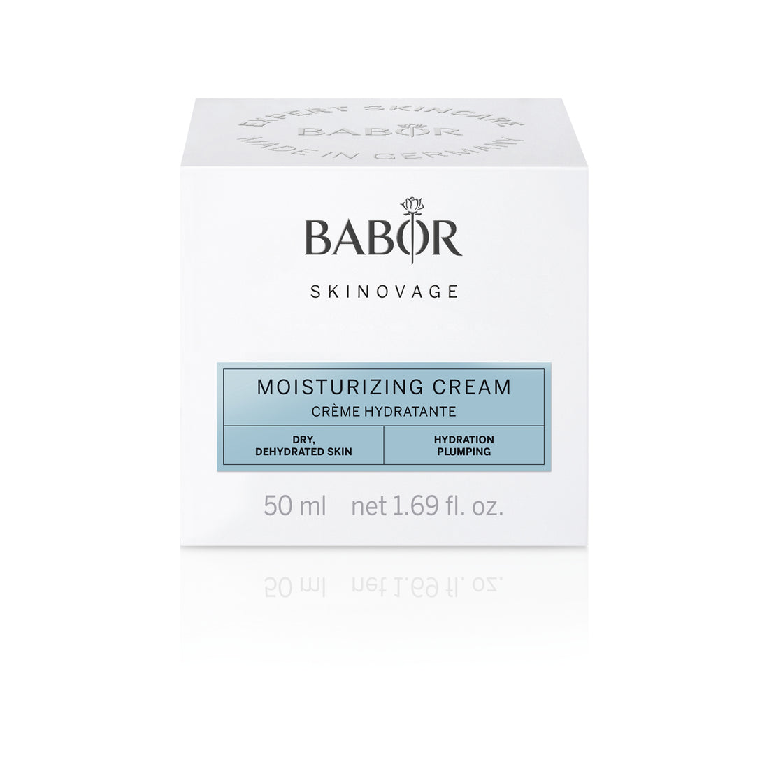 Creamy texture of Babor Moisturizing Cream during application – deeply nourishing moisturizer for smooth, supple skin